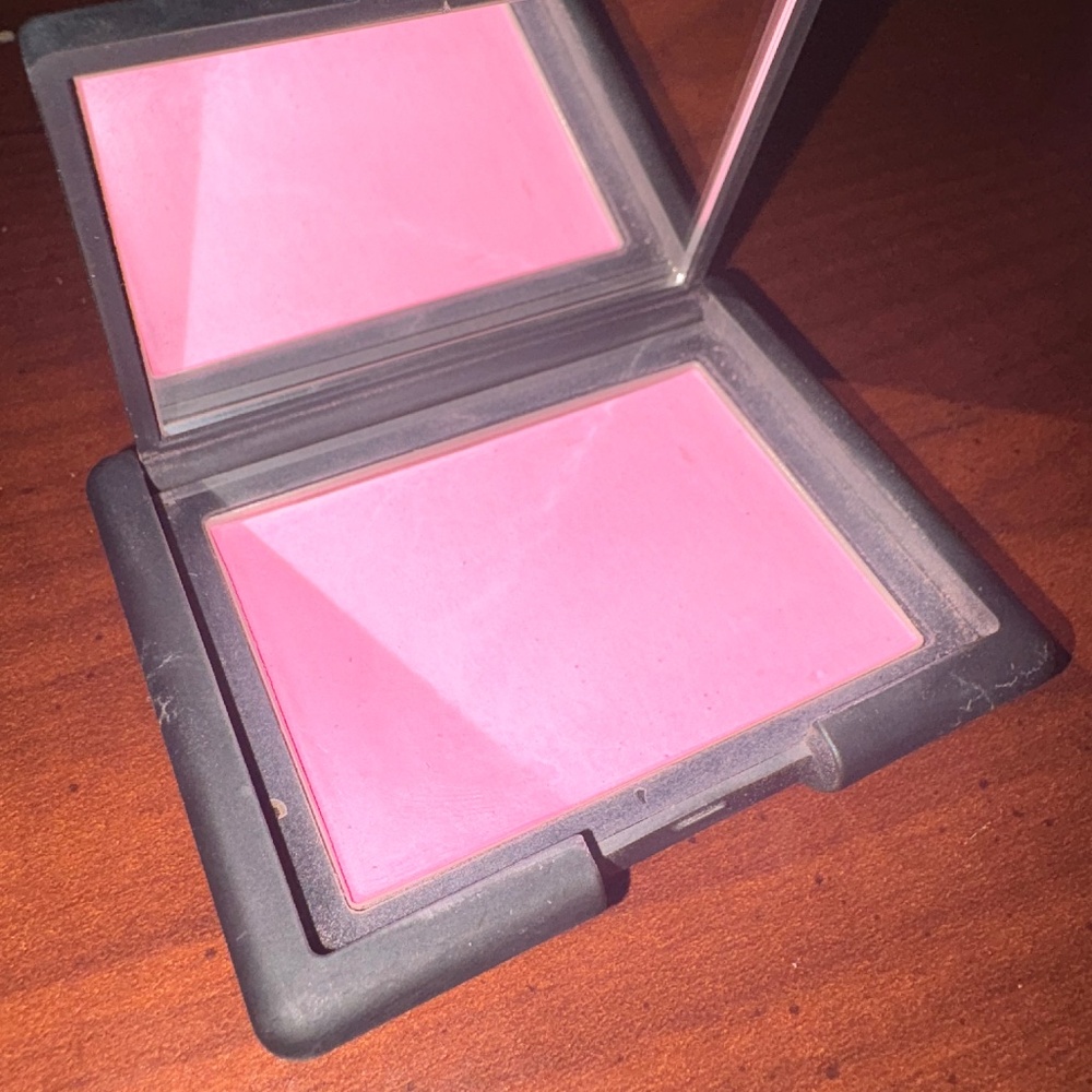 NARS Thrill Blush (discontinued older formula&package)